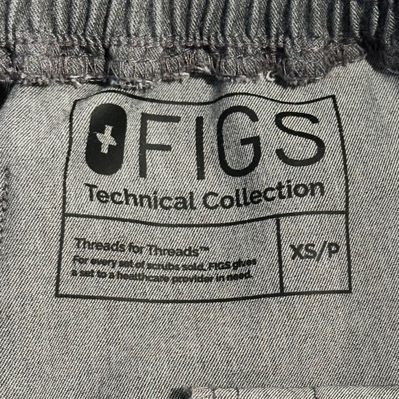 FIGS High Waisted Yola Skinny Scrub Pants Women's XS/P Graphite Gray TW2000P - Picture 8 of 16